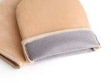 Load image into Gallery viewer, Nikki Mitchell Self-Tanning Mitt